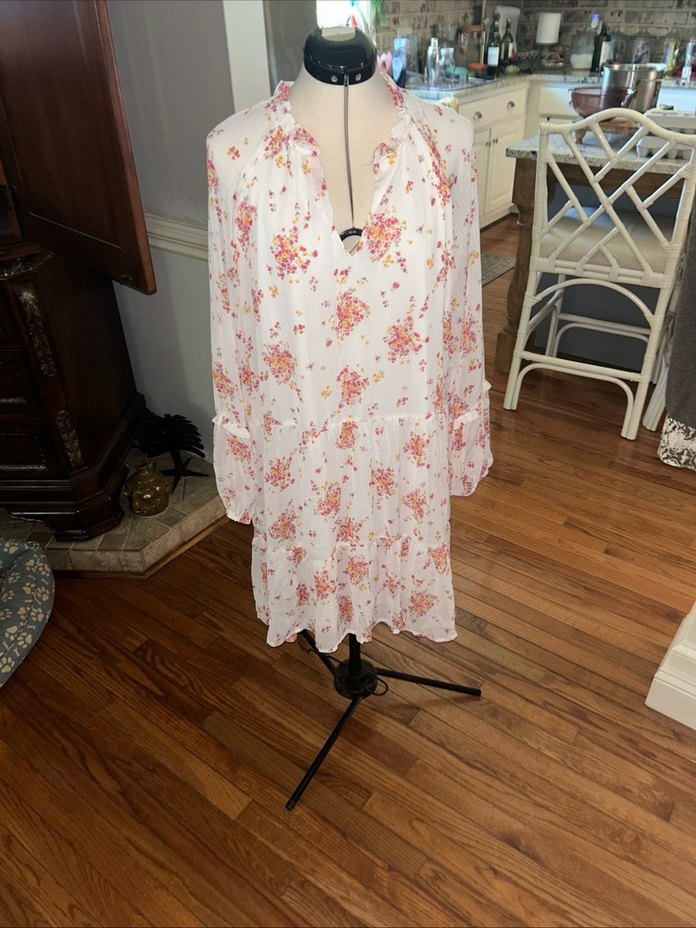 Vince Camuto White Midi Dress with Pink & Peach Floral